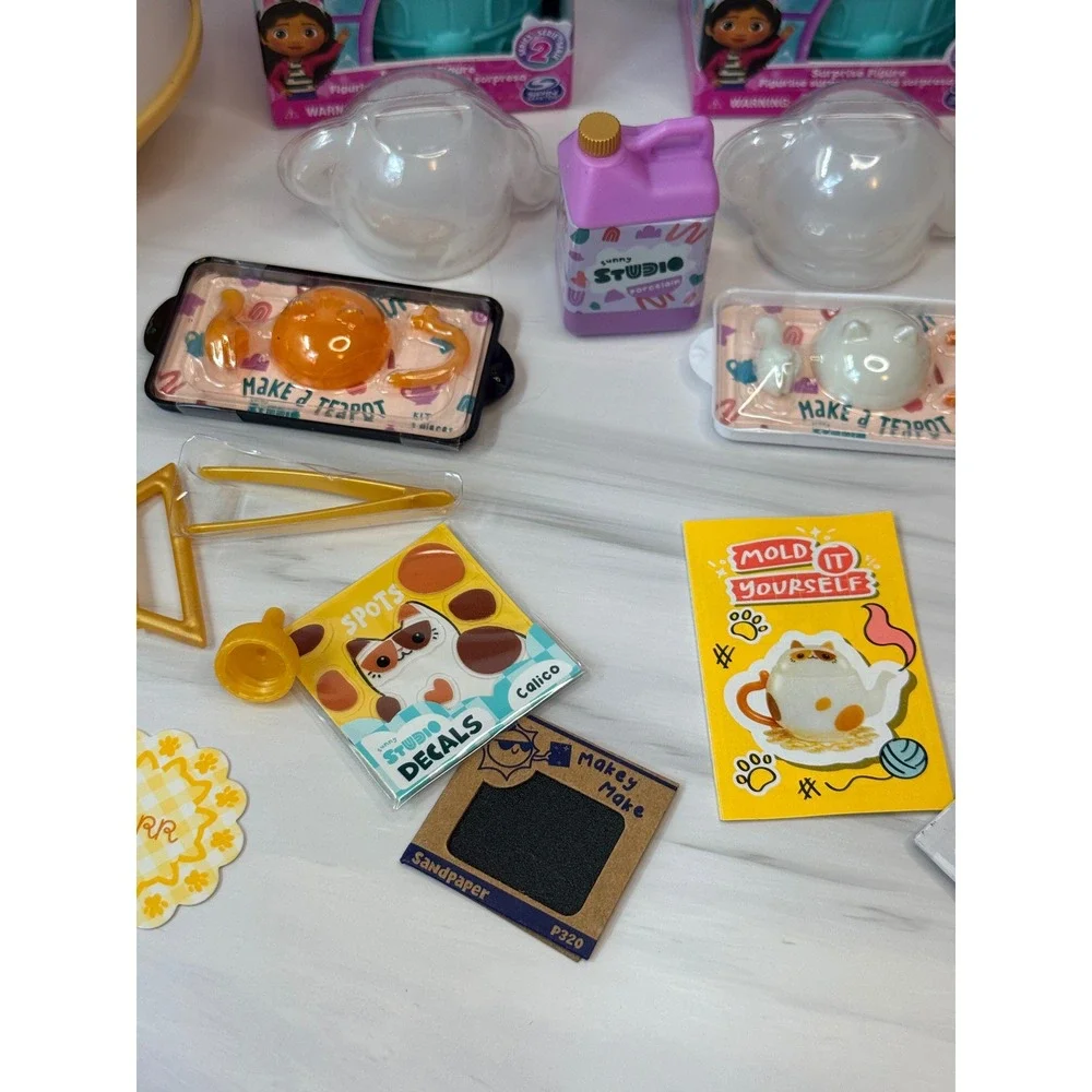MGA Miniverse Make It Mini Lifestyle Gabby's Dollhouse Series 2 Toy Bundle Lot